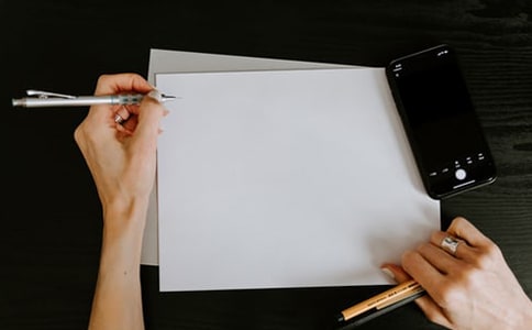 【精選】優(yōu)秀成長的作文300字10篇