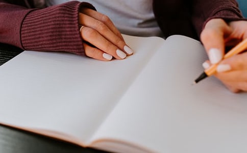 (精品)窗外優(yōu)秀作文15篇